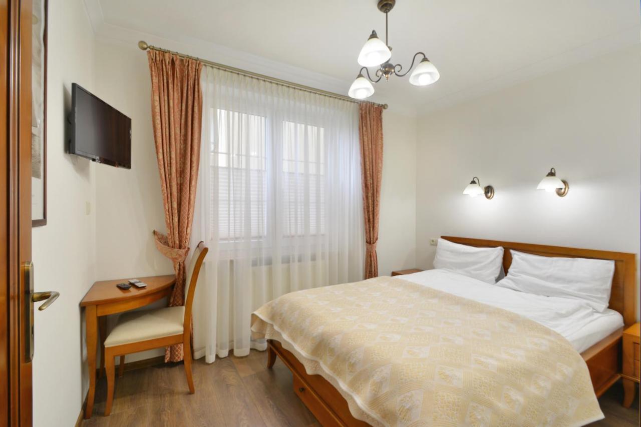 North Apartments Blue-Velvet, Parking อุสตกา ภายนอก รูปภาพ