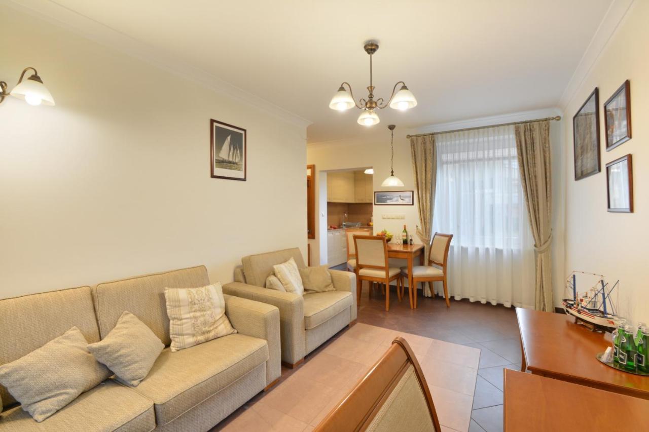 North Apartments Blue-Velvet, Parking อุสตกา ภายนอก รูปภาพ
