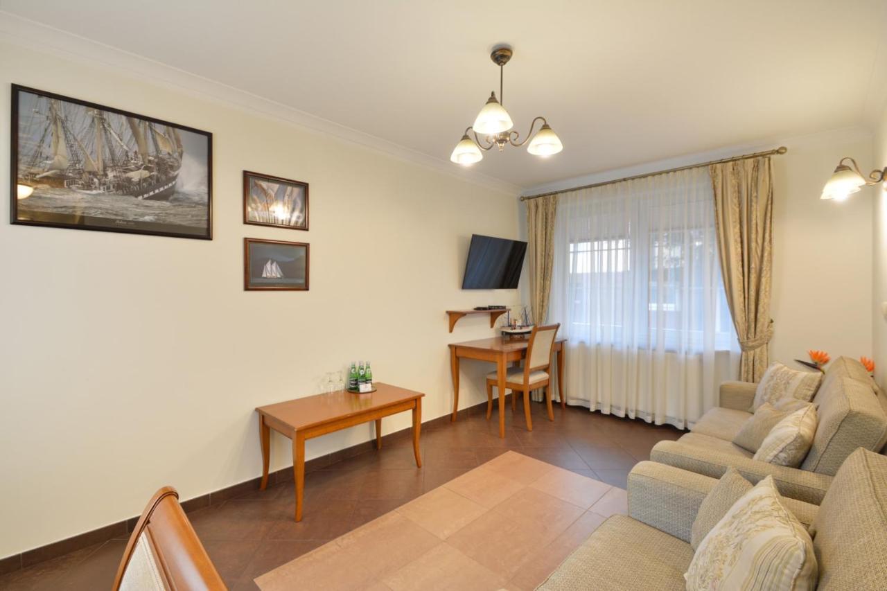 North Apartments Blue-Velvet, Parking อุสตกา ภายนอก รูปภาพ